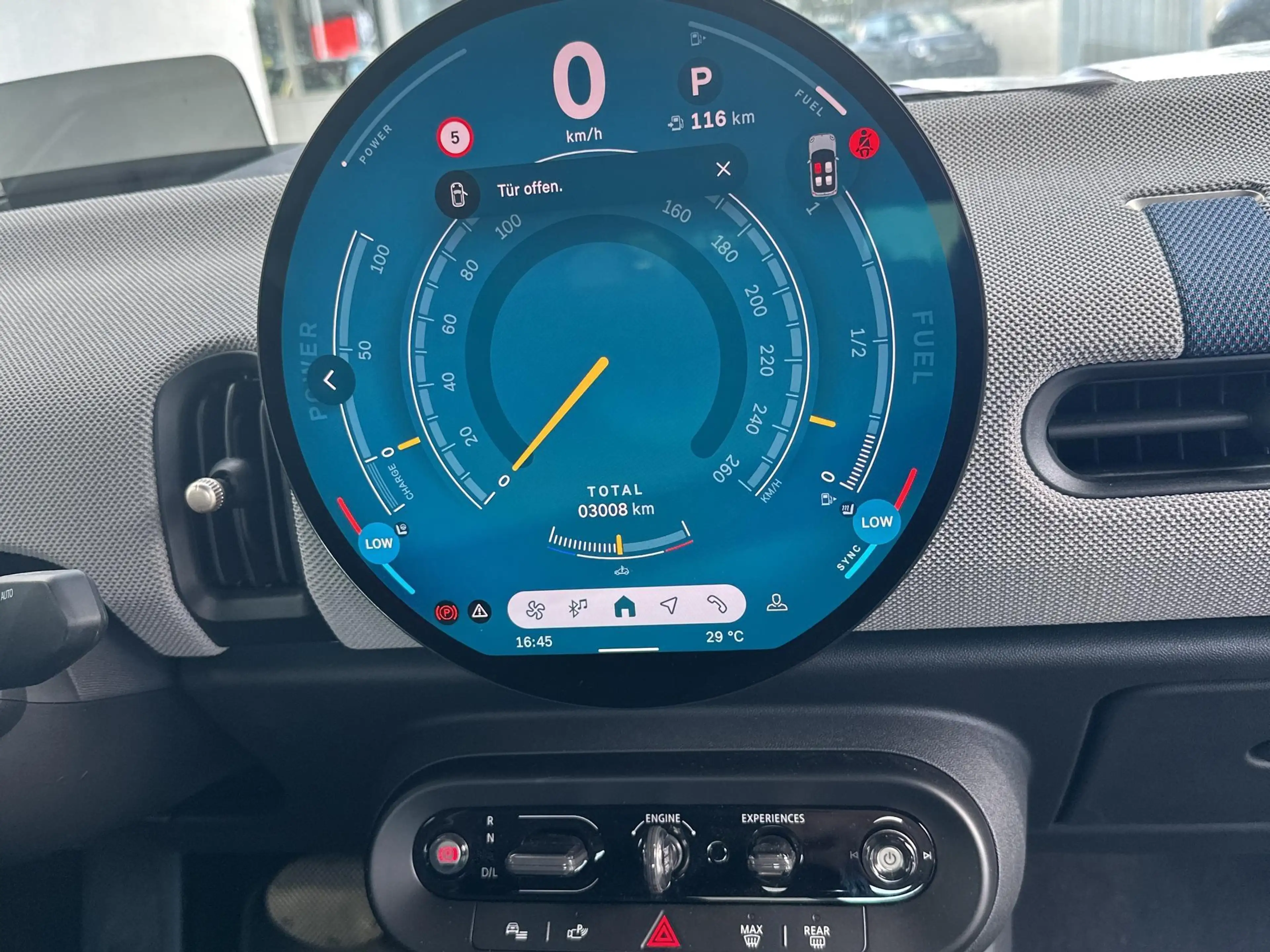 MINI Cooper C Cabrio Favoured Trim — photo 7