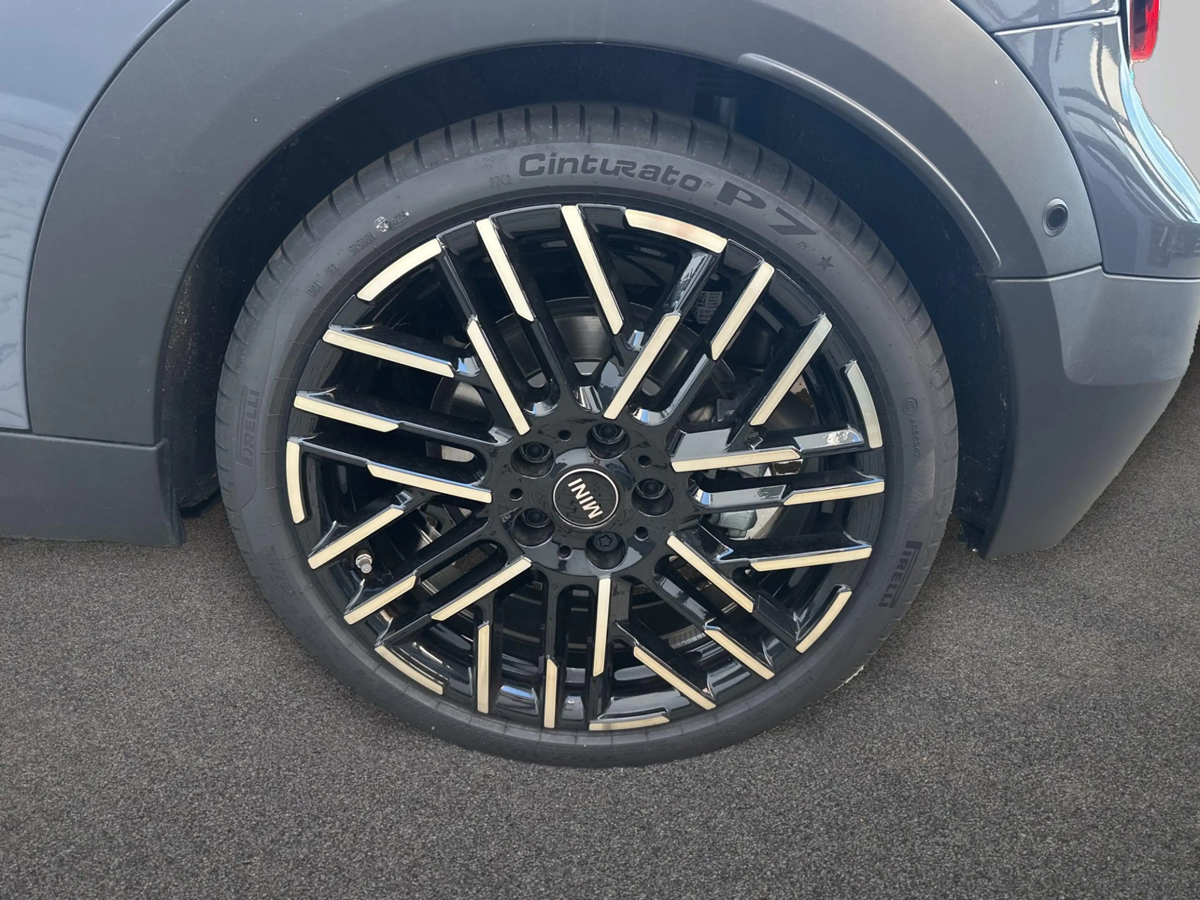 MINI Cooper C Cabrio Favoured Trim — photo 8
