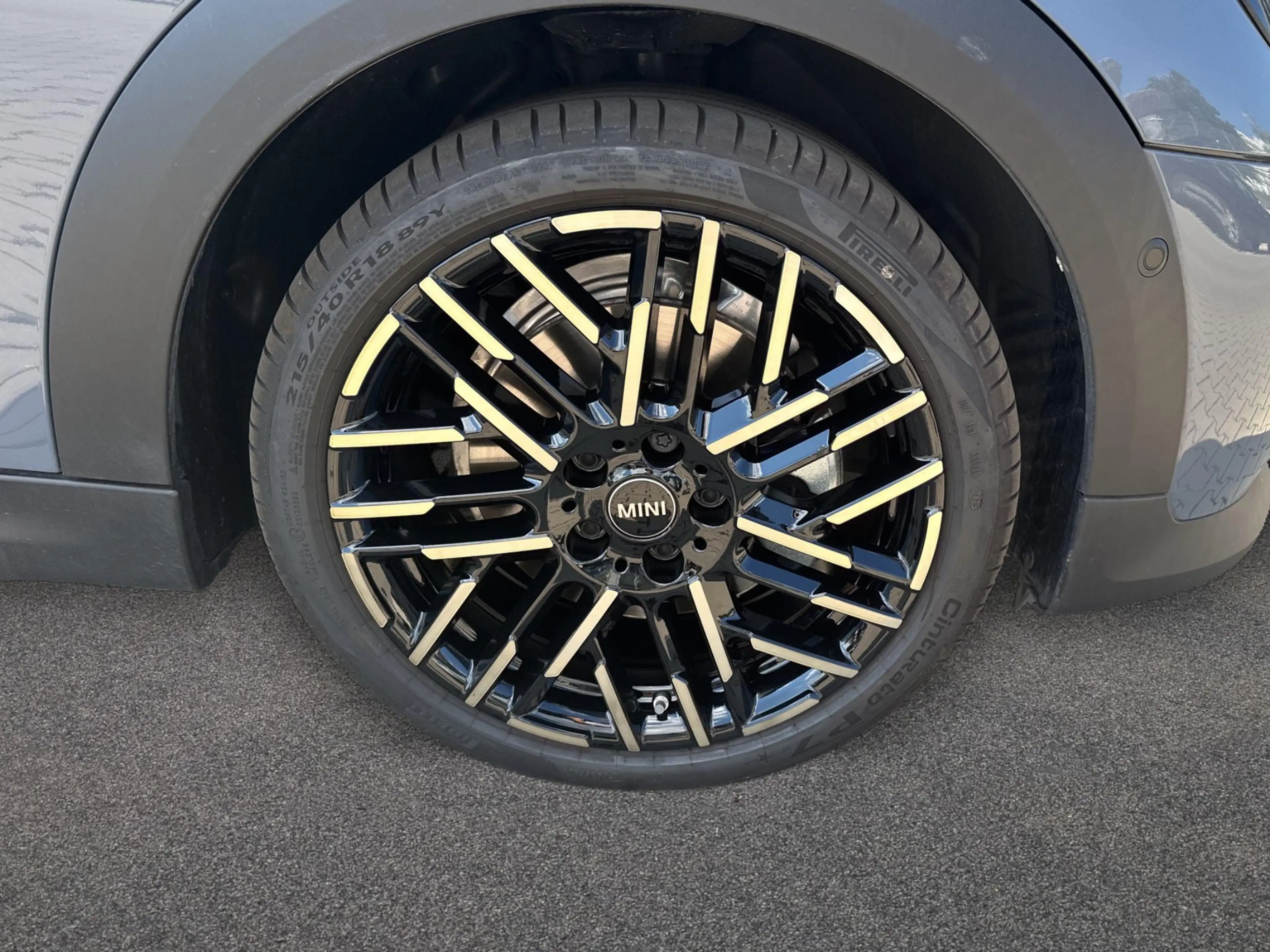MINI Cooper C Cabrio Favoured Trim — photo 11