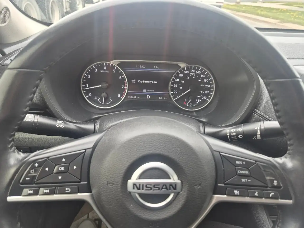 Nissan Sentra снимка Nissan Sentra