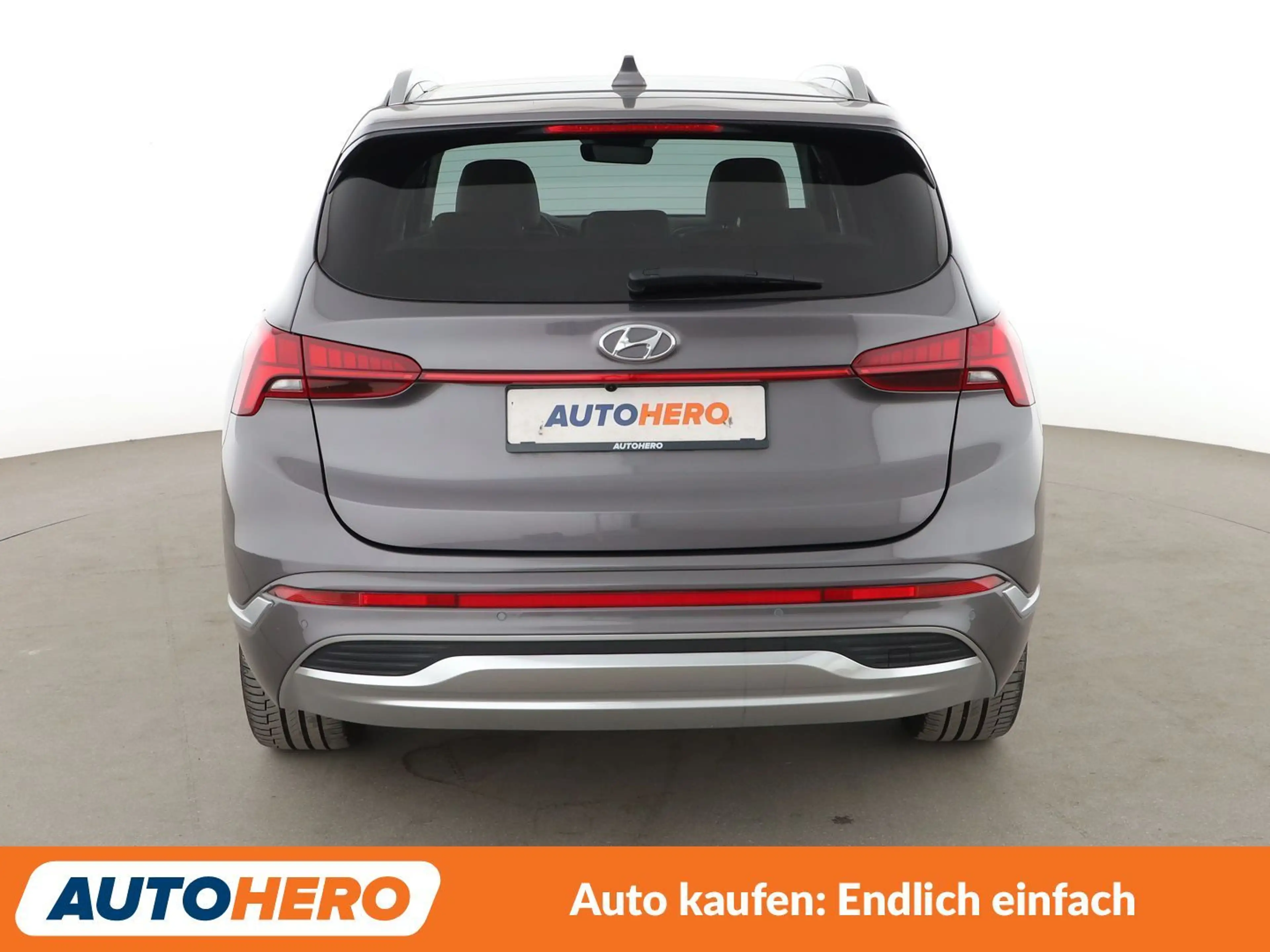 Hyundai SANTA FE 2.2 CRDi Signature 4WD Aut.*360CAM*HUD*NAVI*SHZ* — photo 5