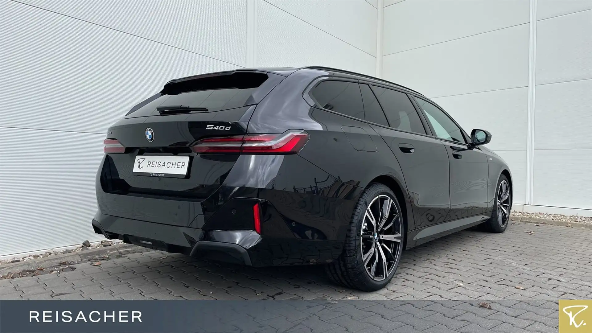 BMW 540 d A xDrive Tou M-Sport,M-Sport PRO,Pano,AHK,D Negro - 2