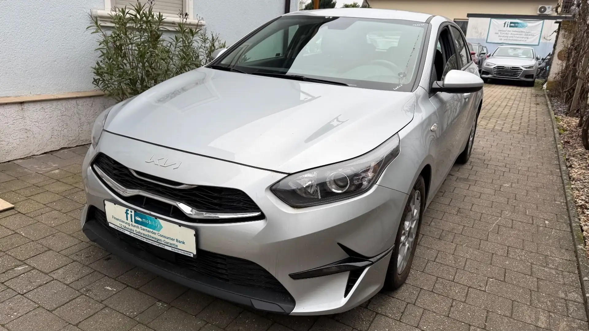 Kia Ceed / cee'd NaviCarplay Sitzheizung Kamera Silber - 1