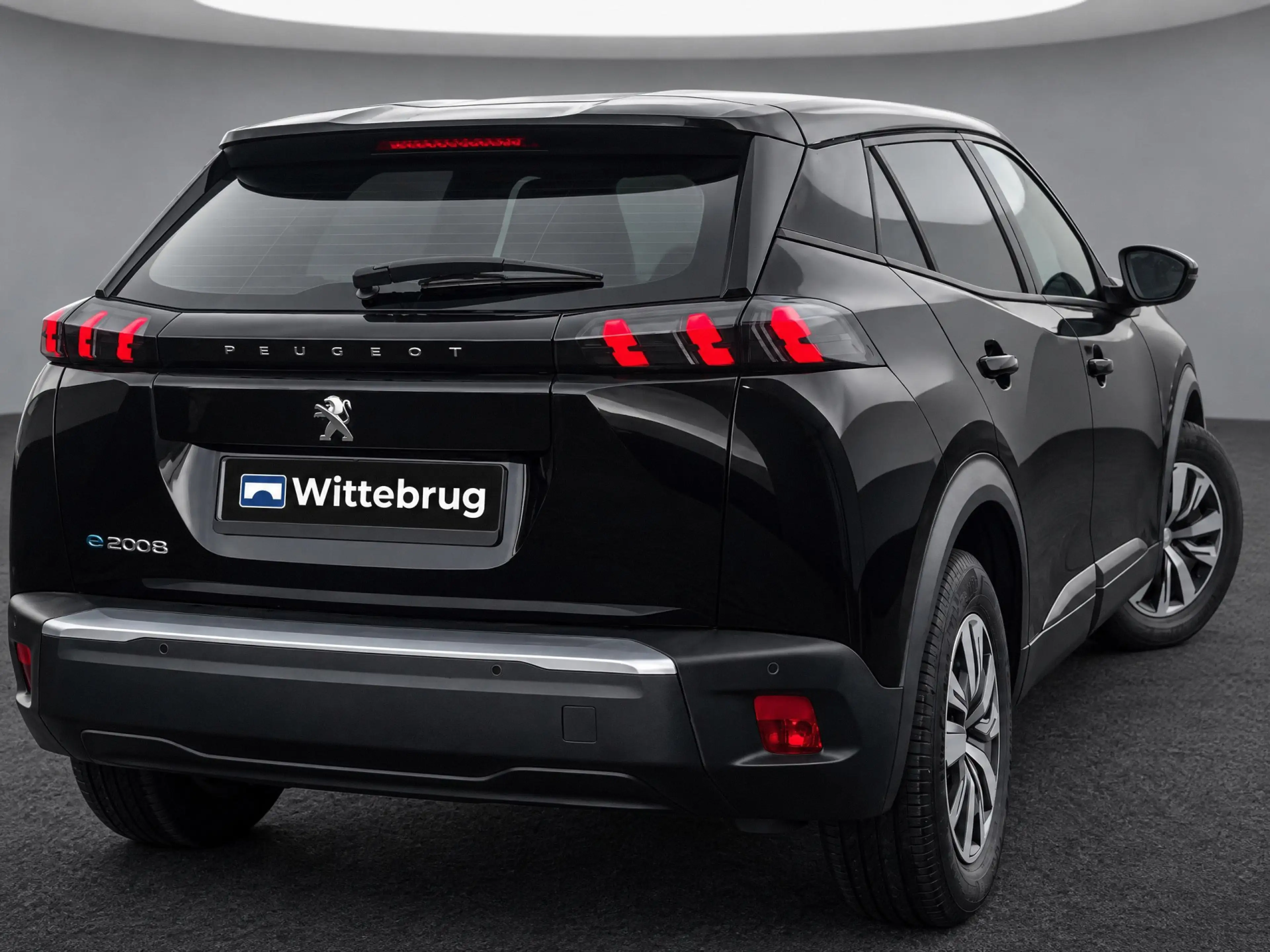 Peugeot e-2008 EV Active 50 kWh — photo 3