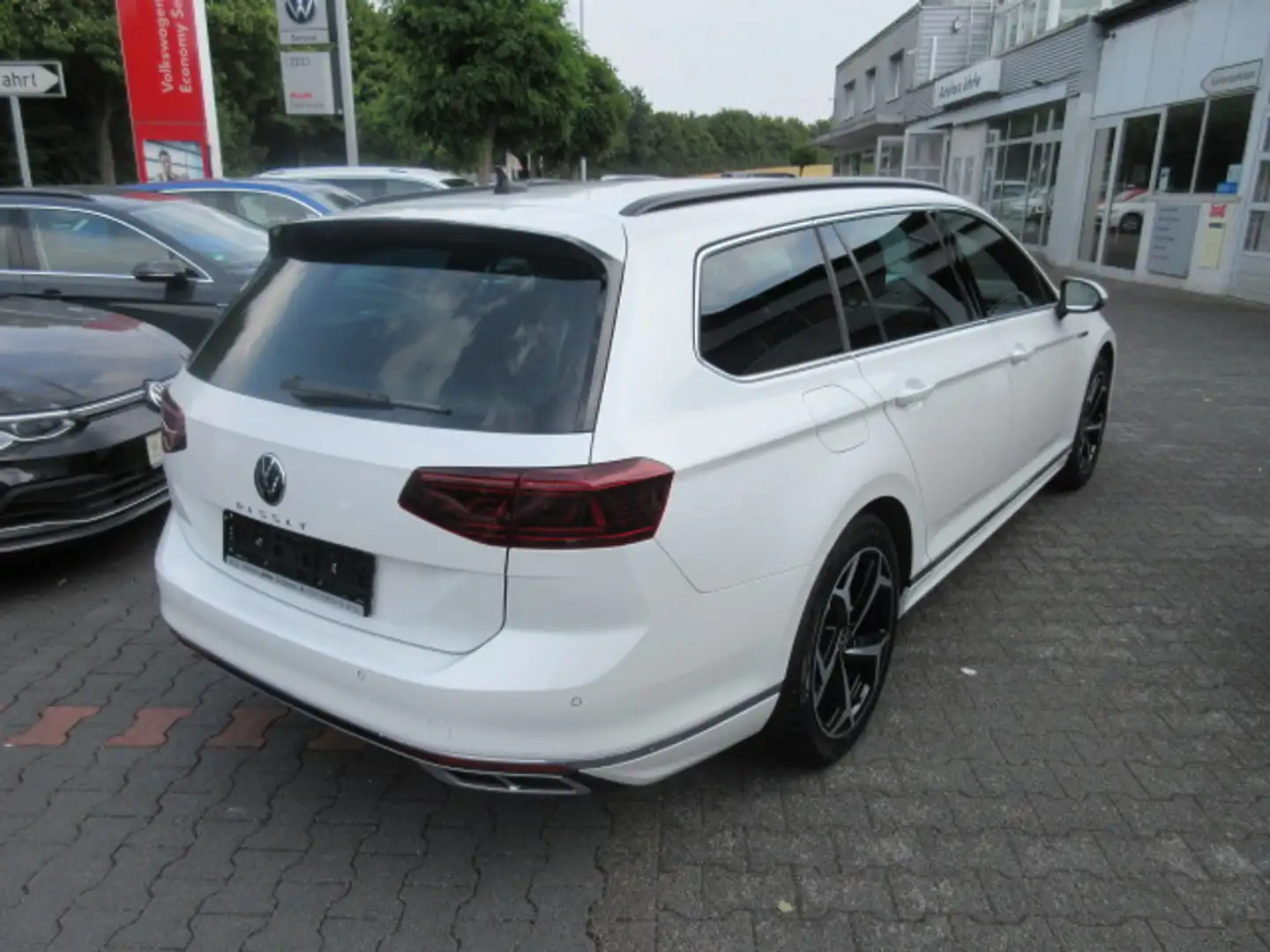 Volkswagen Passat Variant R-Line 2.0 TDI DSG LEDER STANDH NAVI KAMERA IQ LIG Blanco - 2