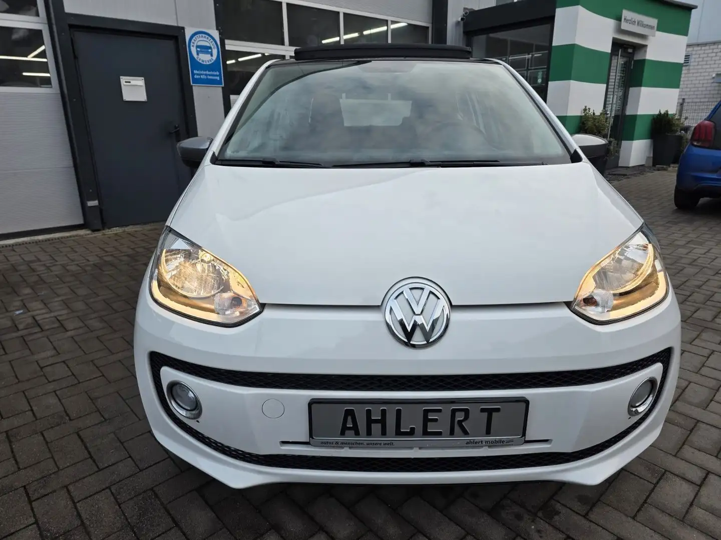 Volkswagen up! cheer up! Klima PanoDach 2 J. GARANTIE Blanc - 2