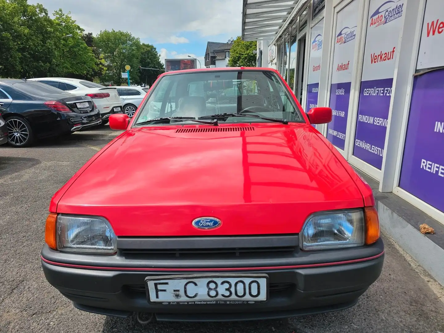 Ford Escort 1.4i *1.Hand*Rentnerfzg*Tüv Neu* Červená - 2