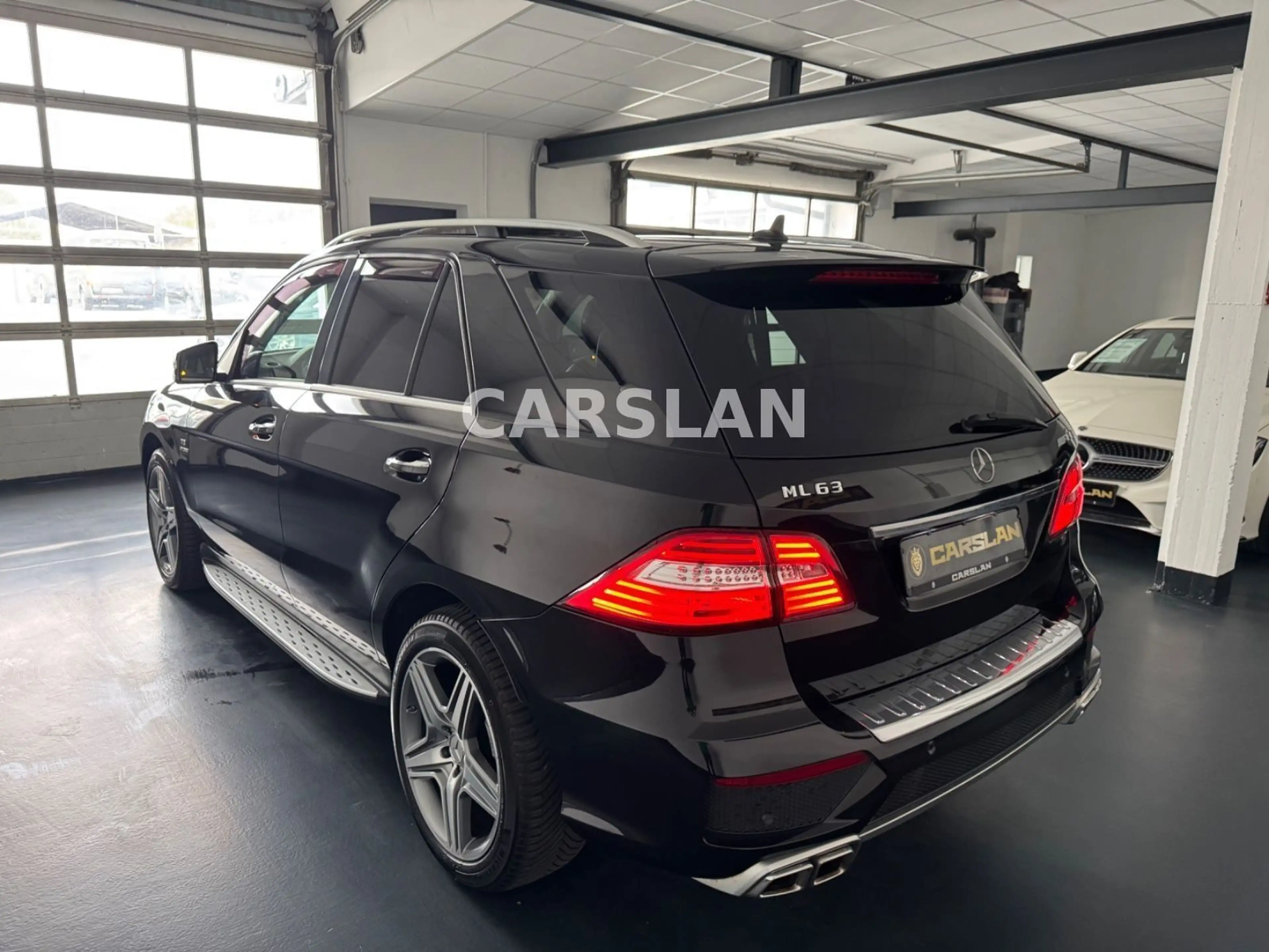 Mercedes-Benz ML 63 AMG 4MATIC 2.HND+360°+H&K+SOFT+PANO+AHK+TV — photo 10