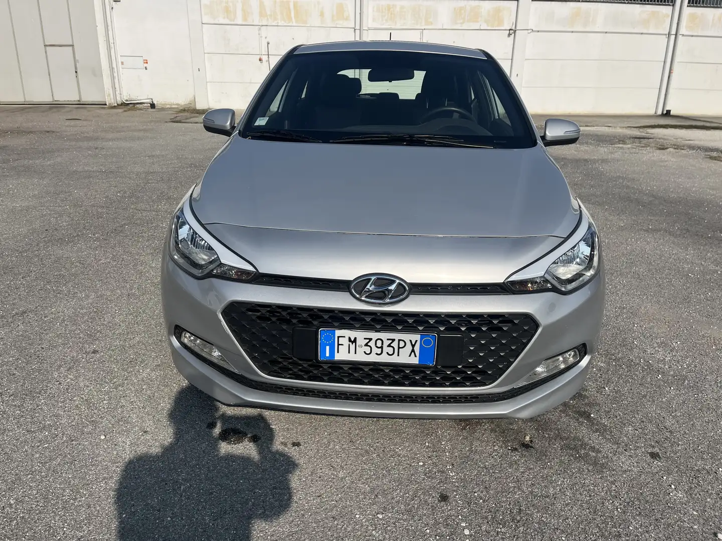 Hyundai i20 5p 1.2 Blackline 75cv - 2