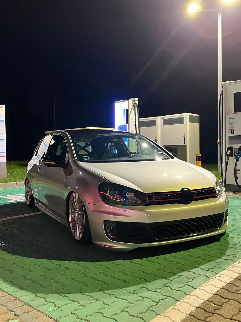 Volkswagen Golf GTI 2.0 DSG Edition 35 - 2