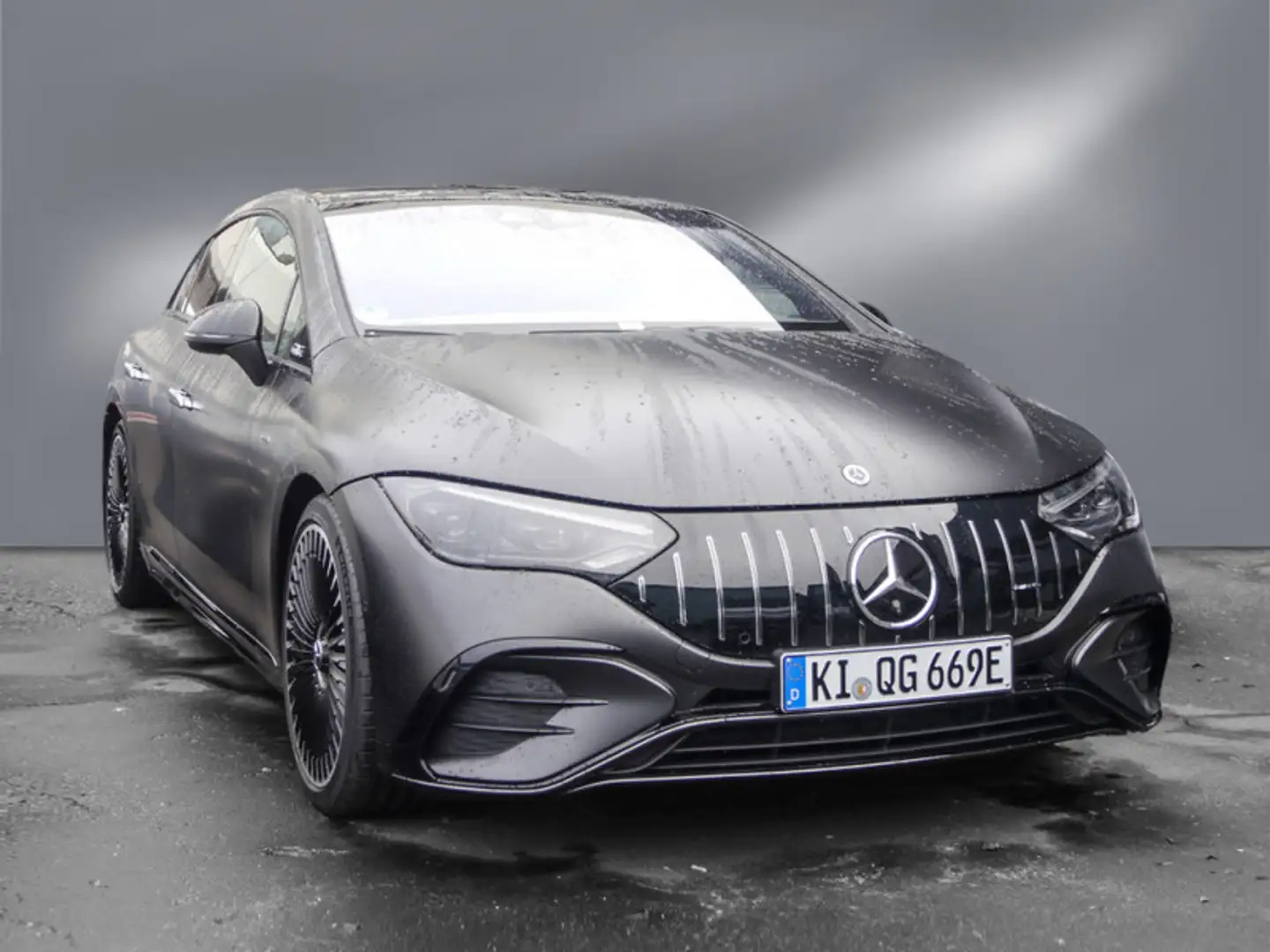 Mercedes-Benz EQE 43 AMG 4M AMG BURM NIGHT MEMO 360 AIRMATIC Grau - 2