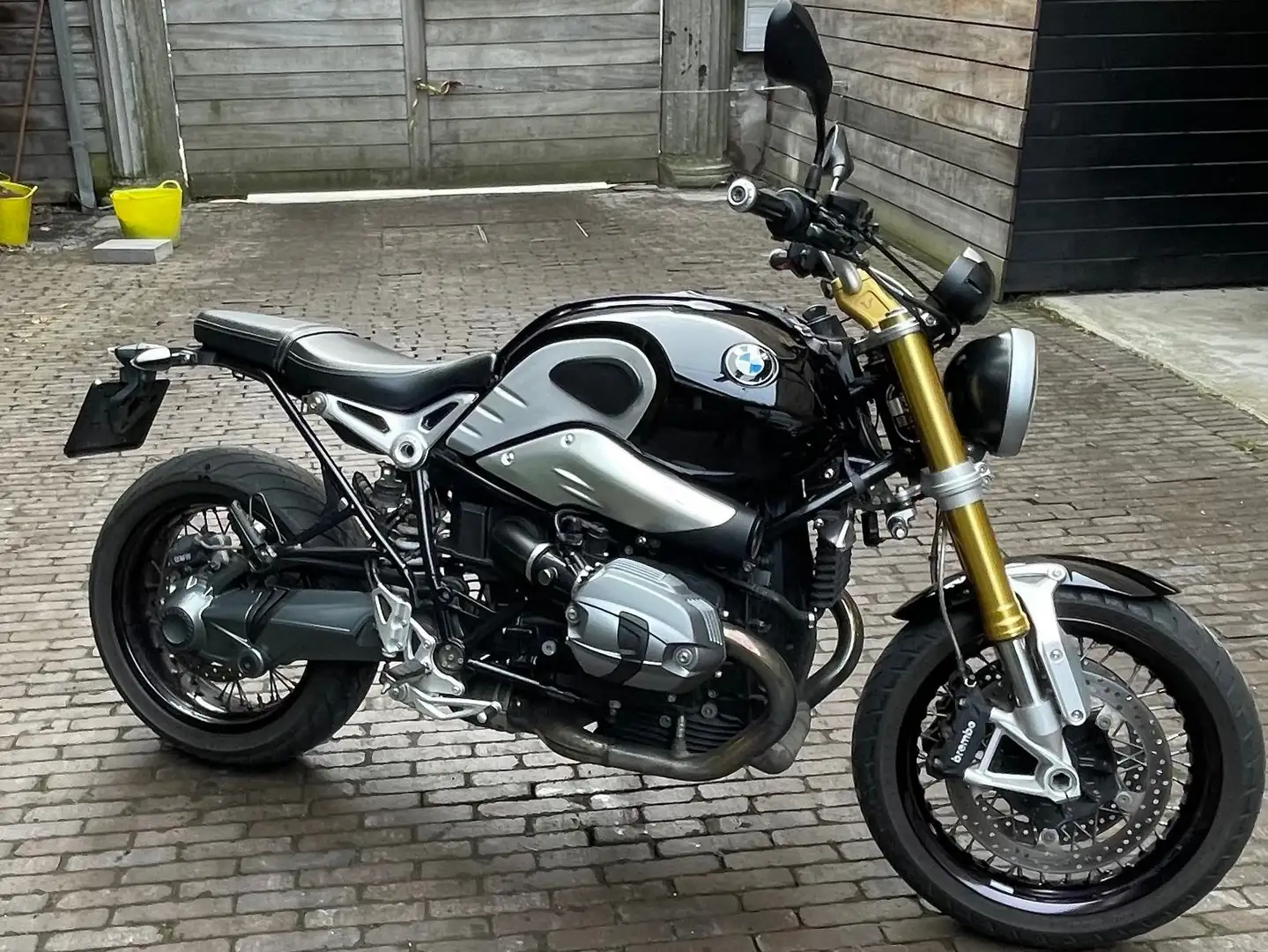 BMW R nineT 1200 r Czarny - 1