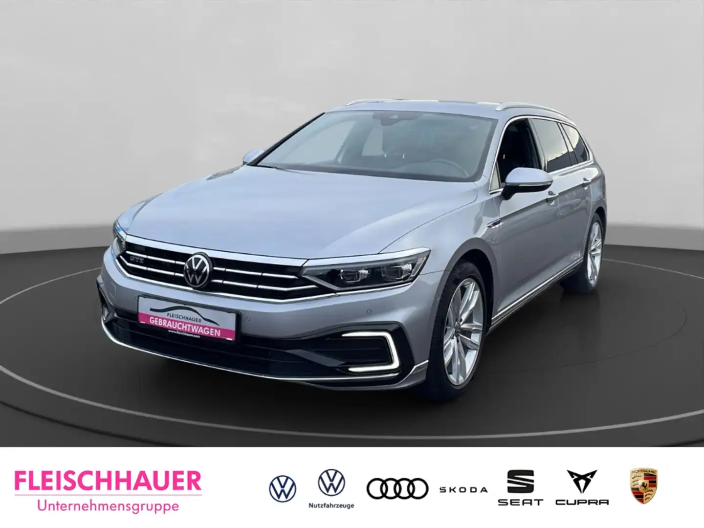 Volkswagen Passat Variant GTE AHK schwenk RFK Business VC FahrassPlus-Paket Silber - 1