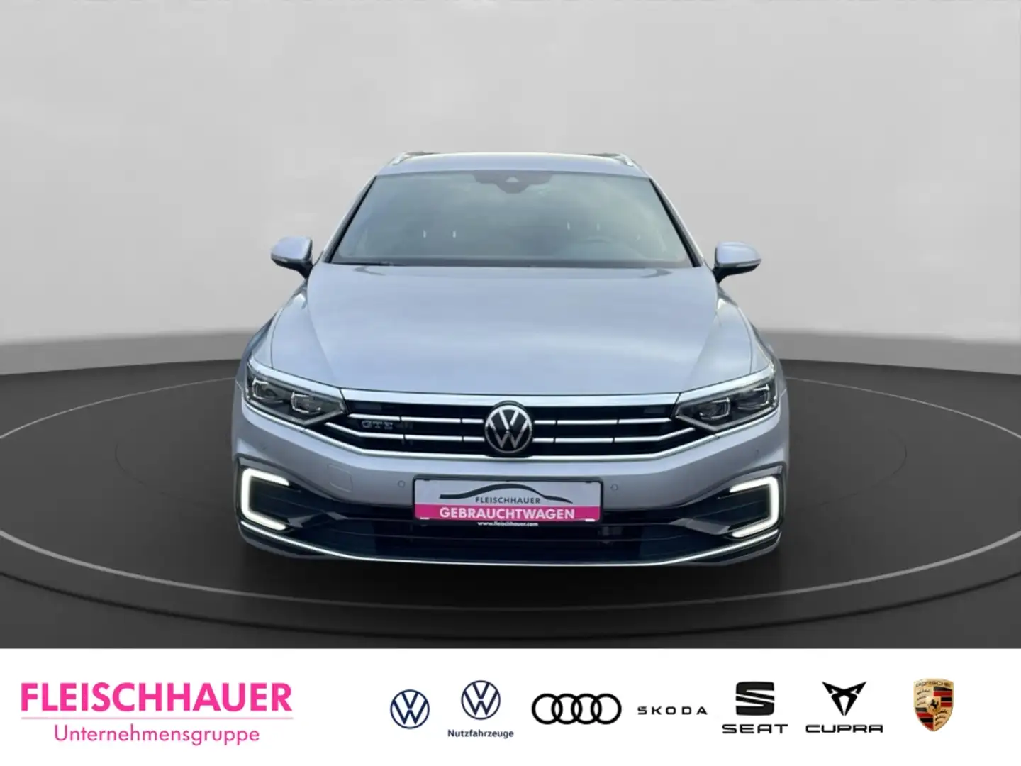 Volkswagen Passat Variant GTE AHK schwenk RFK Business VC FahrassPlus-Paket Silber - 2