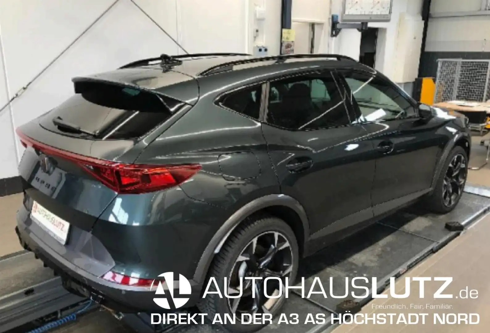 CUPRA Formentor CUPRA Formentor VZ 1.4 e-Hybrid 180kW (245PS) Зелений - 2