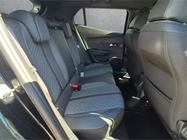 Peugeot 2008 view 14