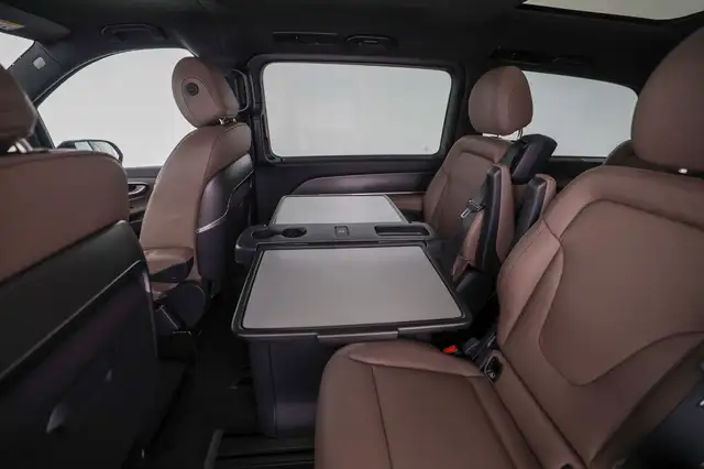 Mercedes-Benz V 300 d 4MATIC EXCLUSIVE Lang AHK 2,5t 6 Sitze Ansicht 19