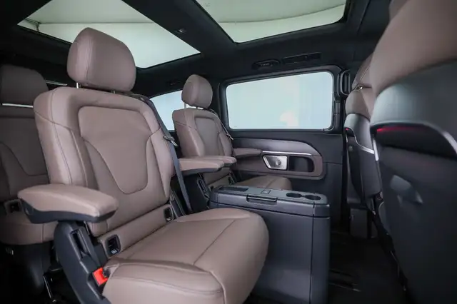 Mercedes-Benz V 300 d 4MATIC EXCLUSIVE Lang AHK 2,5t 6 Sitze Ansicht 18