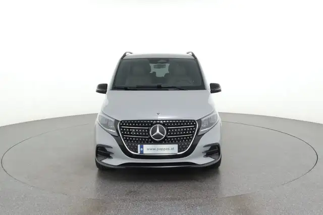 Mercedes-Benz V 300 d 4MATIC EXCLUSIVE Lang AHK 2,5t 6 Sitze Ansicht 4