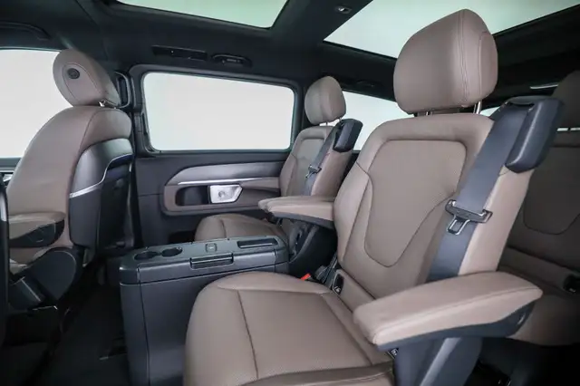 Mercedes-Benz V 300 d 4MATIC EXCLUSIVE Lang AHK 2,5t 6 Sitze Ansicht 10