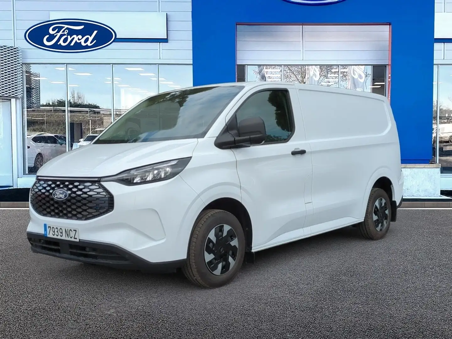 Ford Transit Custom E-Transit Van Trend 320 L1 100kW Blanc - 1