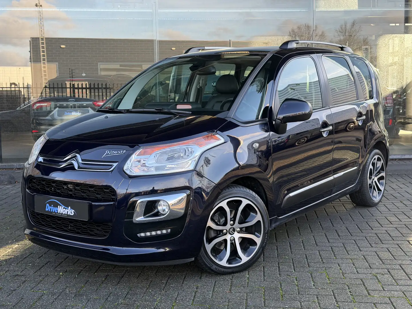 Citroen C3 Picasso 1.2 PureTech Exclusive | Panorama | Leer | Dealer Modrá - 1