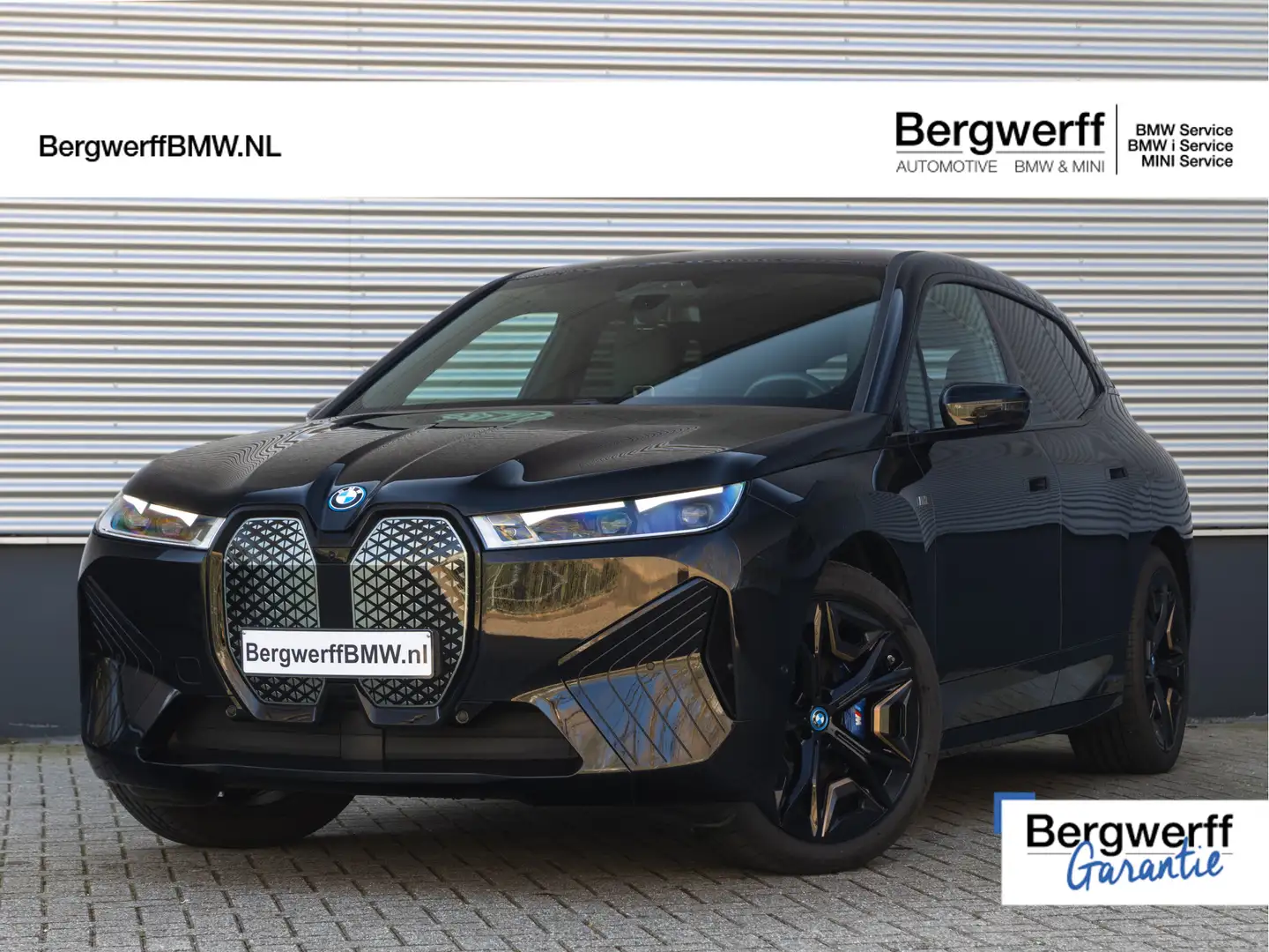 BMW iX M60 - Pano - Bowers & Wilkins - Trekhaak - Stoelve Czarny - 1