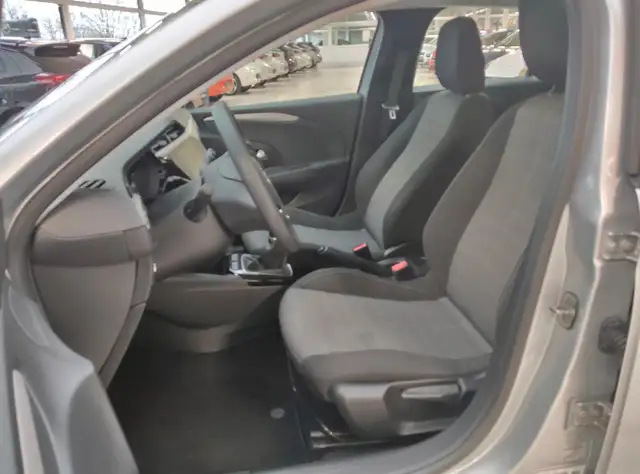 Opel Corsa view 11