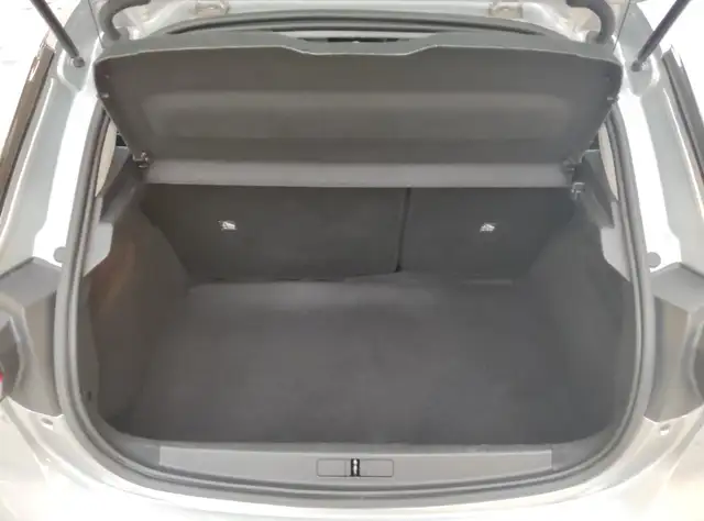 Opel Corsa view 9