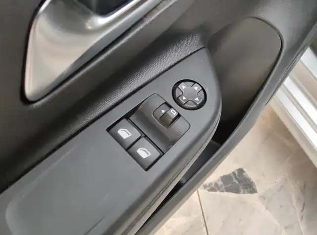 Opel Corsa view 10