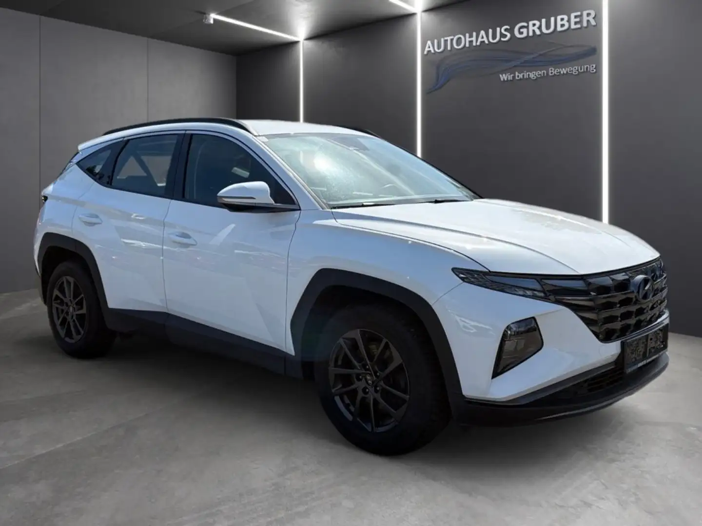 Hyundai TUCSON NX4 Smart Line 1,6 T-GDi 2WD t1bs0-P4 Weiß - 2