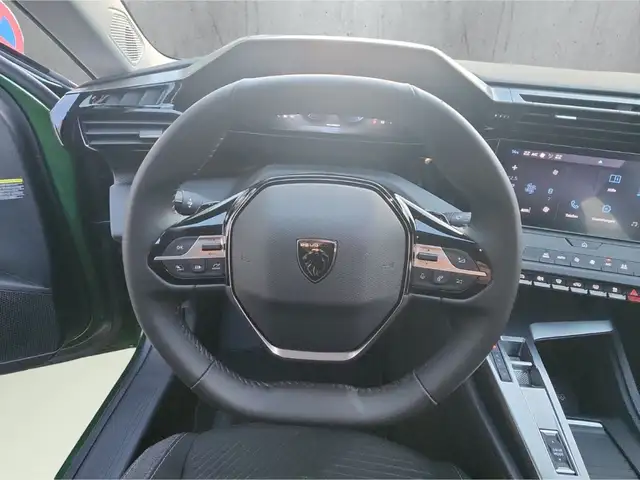 Peugeot 308 view 10