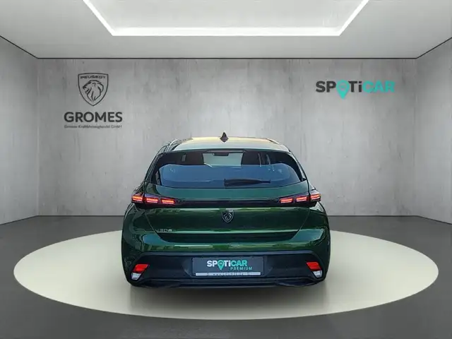 Peugeot 308 view 4