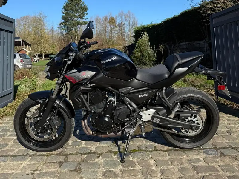 Kawasaki Z 650 - foto 2