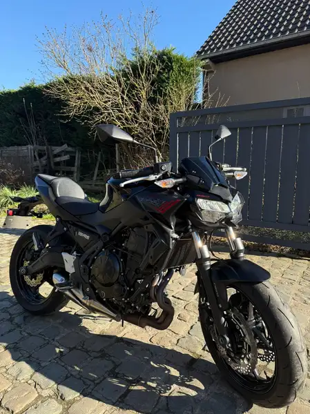 Kawasaki Z 650 - foto 5