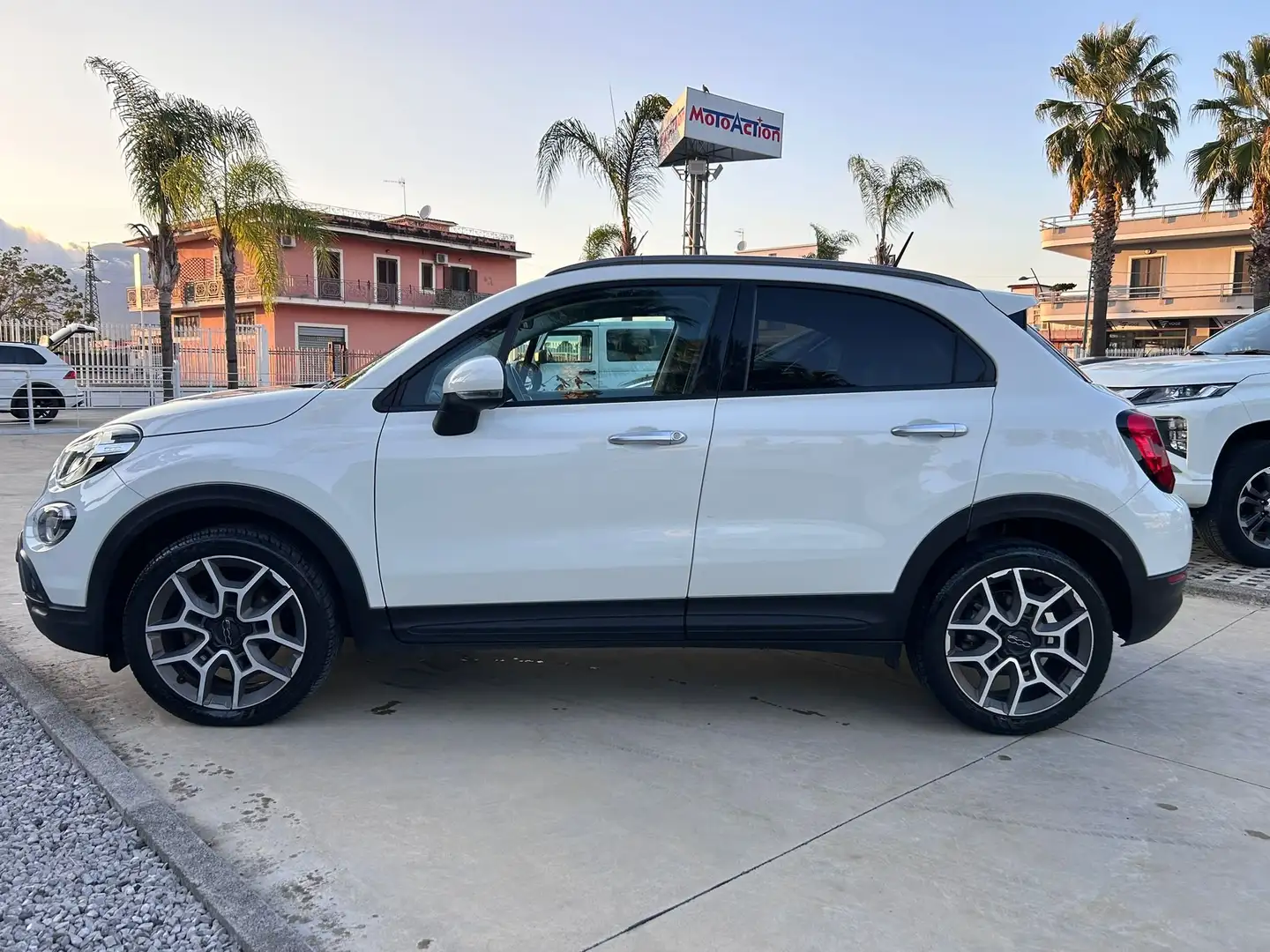 Fiat 500X 1.6 mjt Cross 4x2 120cv dct Bianco - 2