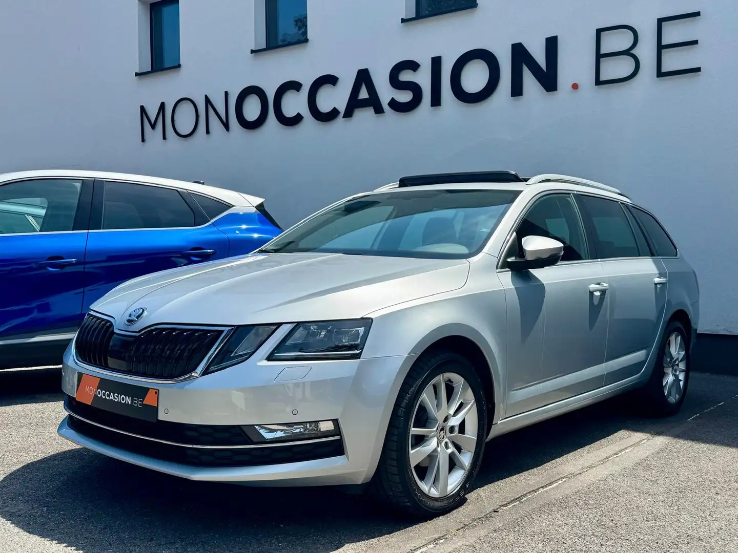 Skoda Octavia 1.6 TDI STYLE CAPTEURS GPS TOIT OUVRANT PHARES LED Grey - 2