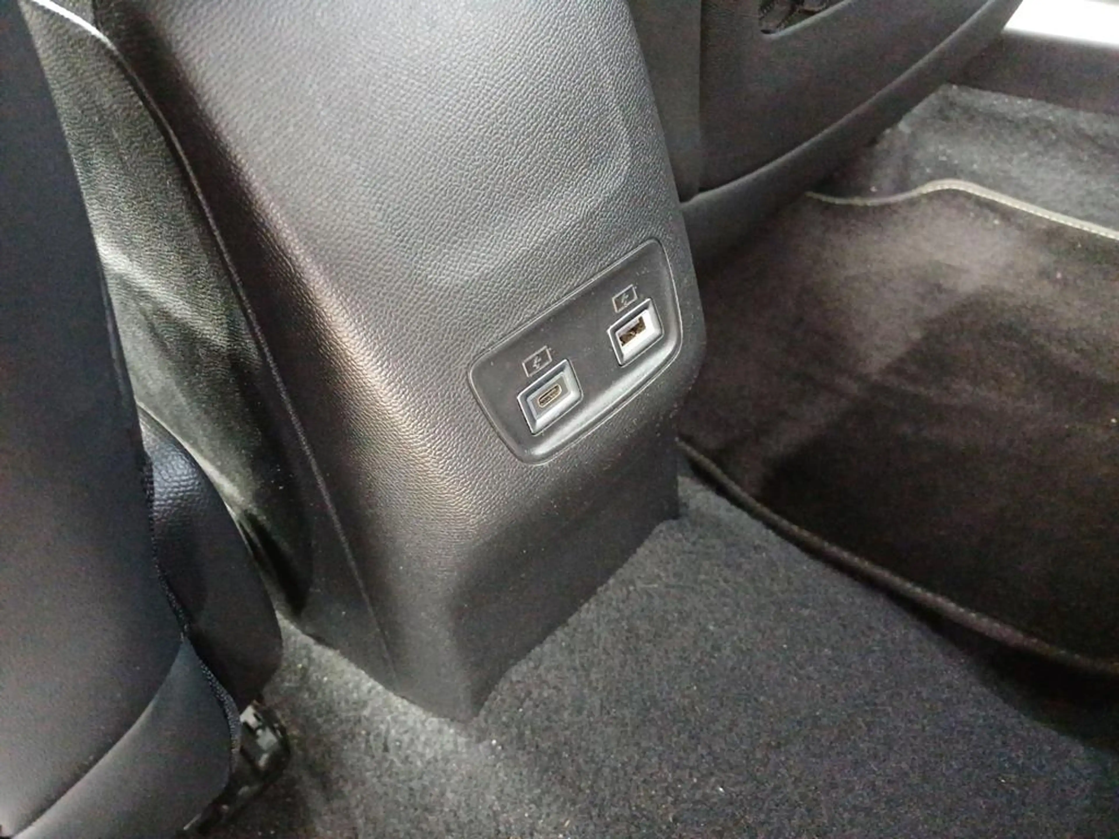 Peugeot 2008 Neuer 2008 GT NAVI KAMERA LED GJR — photo 5