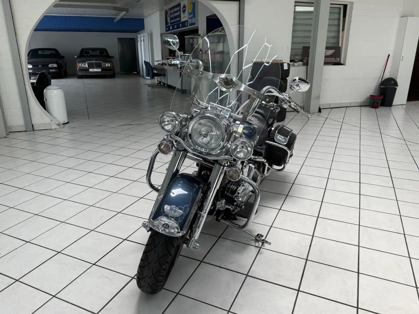 Harley-Davidson 2003 Road King Classic FLHRI Blauw - 2