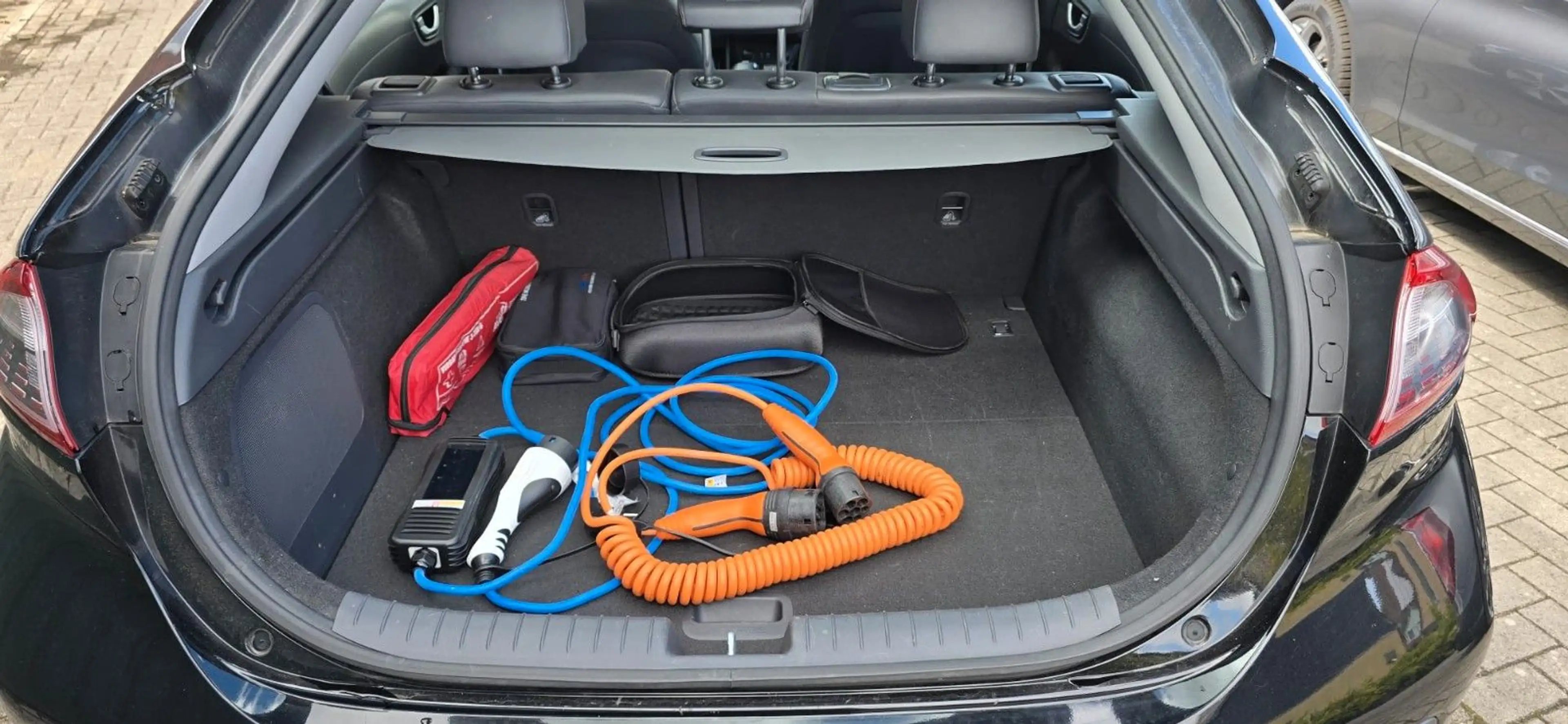 Hyundai IONIQ Premium Elektro*ACC*Spur*8-fach*uvm — photo 4