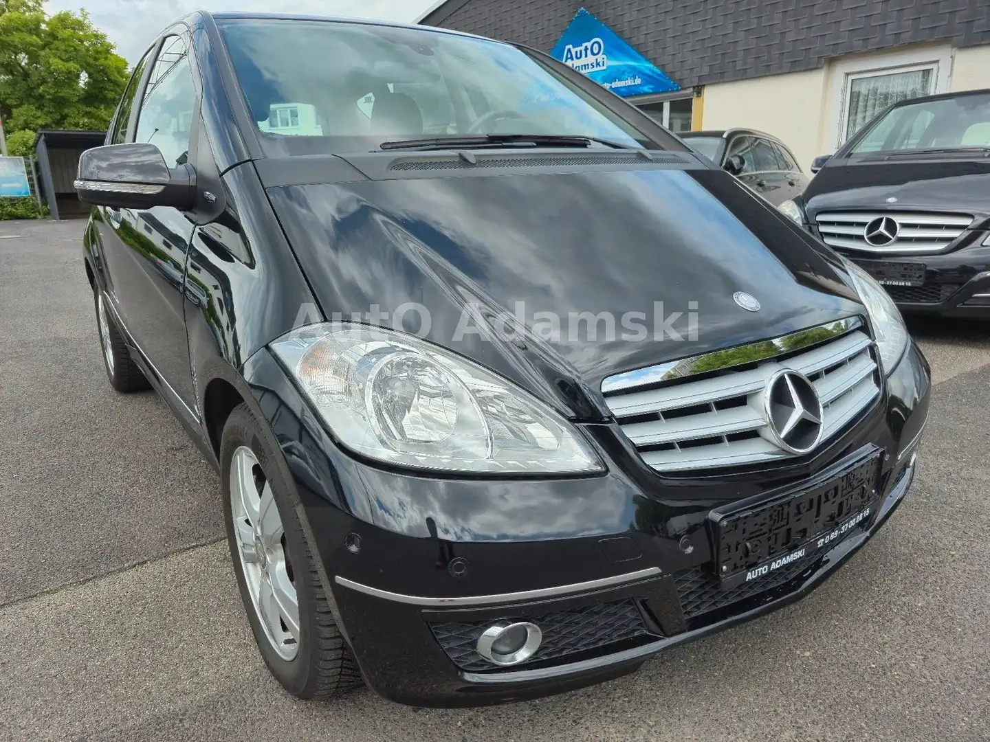 Mercedes-Benz A 180 Autotronic Avantgarde Parkassistent 54tkm Schwarz - 2