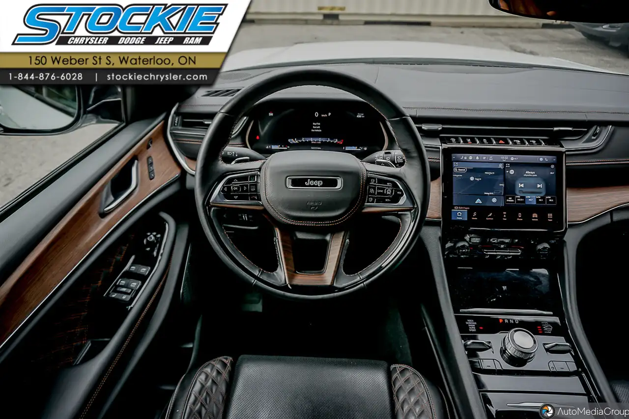 Jeep Grand Cherokee снимка Jeep Grand Cherokee