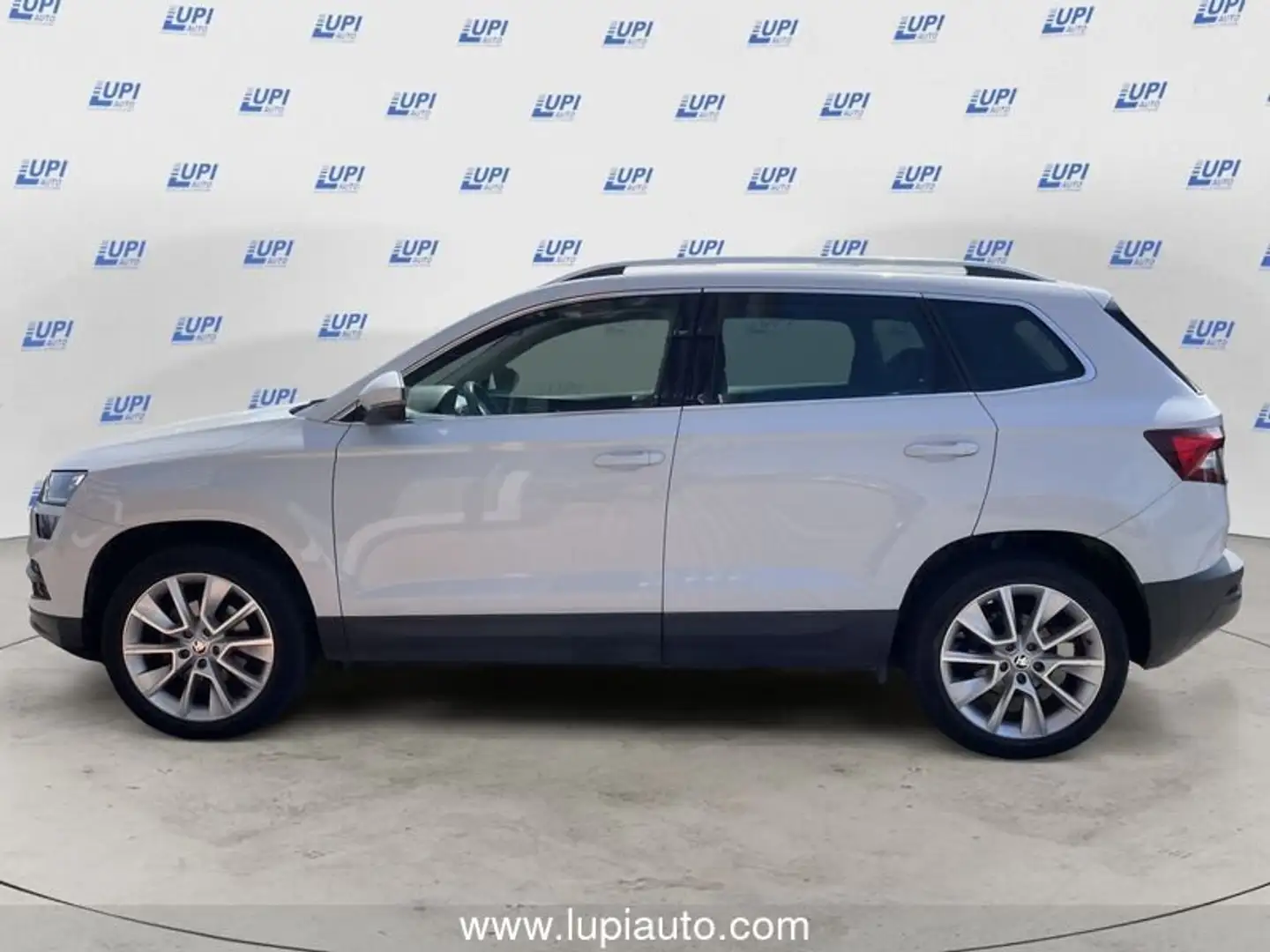 Skoda Karoq 1.0 tsi Style Bílá - 2