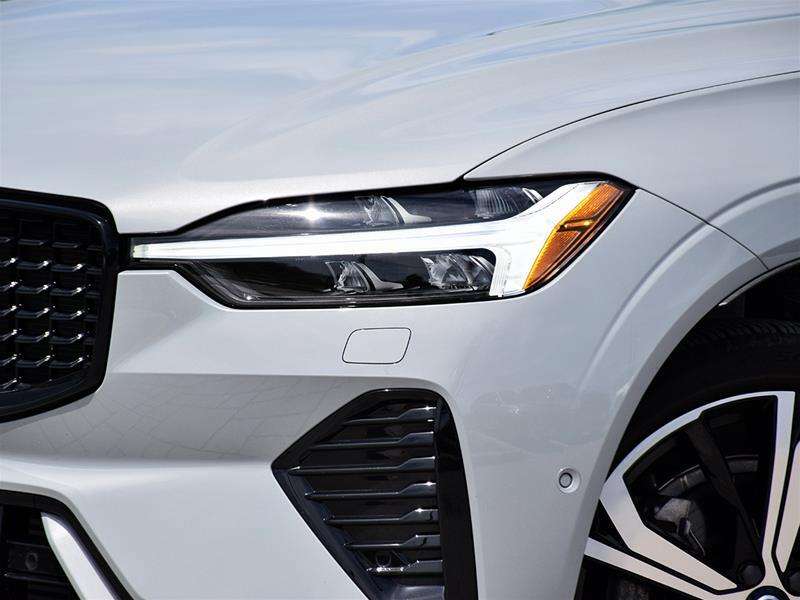 2024 Volvo XC60 Ultimate | Bowers and Wilkins | Pilot Assist | HUD thumb 13