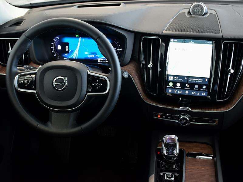 2024 Volvo XC60 Ultimate | Bowers and Wilkins | Pilot Assist | HUD thumb 28