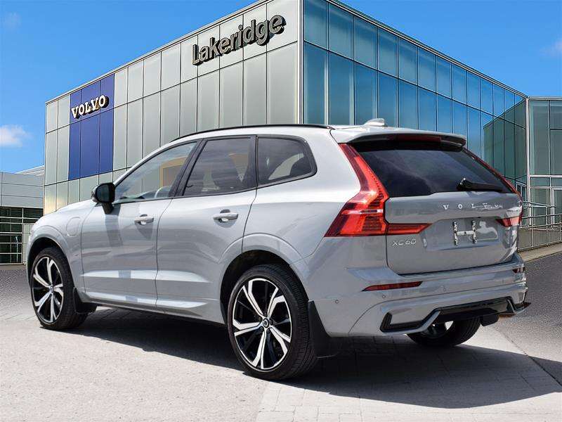 2024 Volvo XC60 Ultimate | Bowers and Wilkins | Pilot Assist | HUD thumb 12