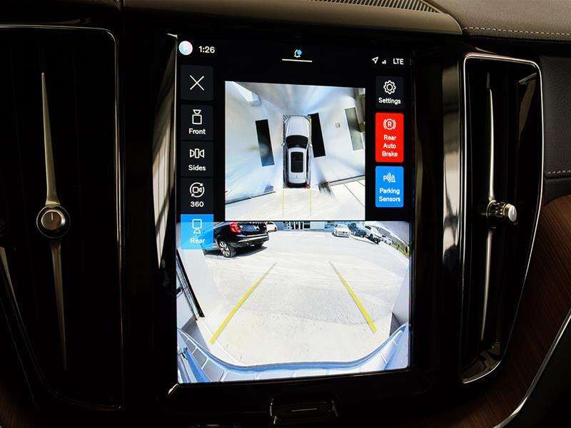 2024 Volvo XC60 Ultimate | Bowers and Wilkins | Pilot Assist | HUD thumb 33