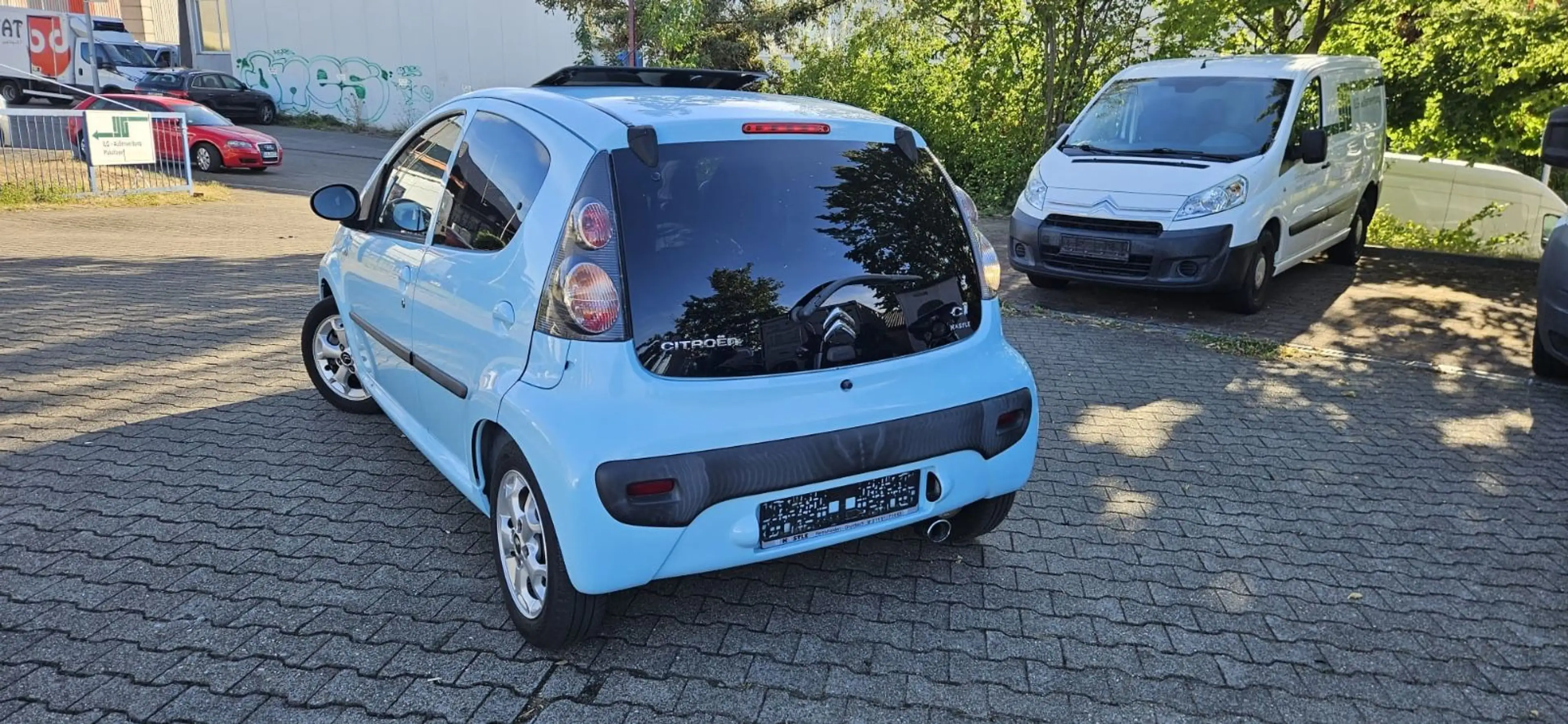 Citroen C1 1.0 Attraction — photo 3