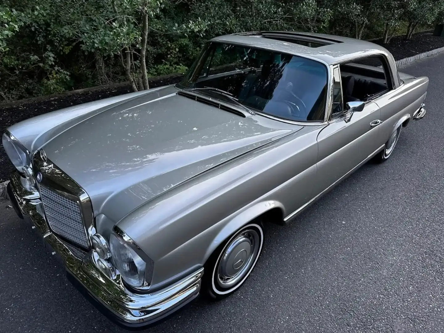Mercedes-Benz 280 Argento - 1