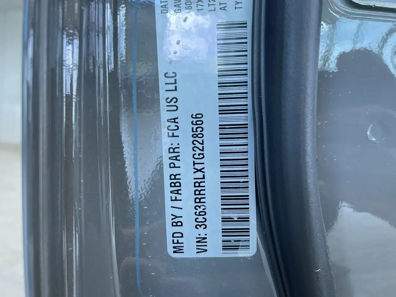 RAM 3500 снимка RAM 3500